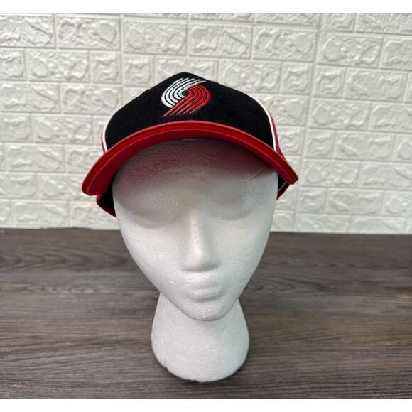NBA Portland Trail Blazers Opening Night  06–07 Collegiate Hat Mens OS Red Black - Picture 1 of 6